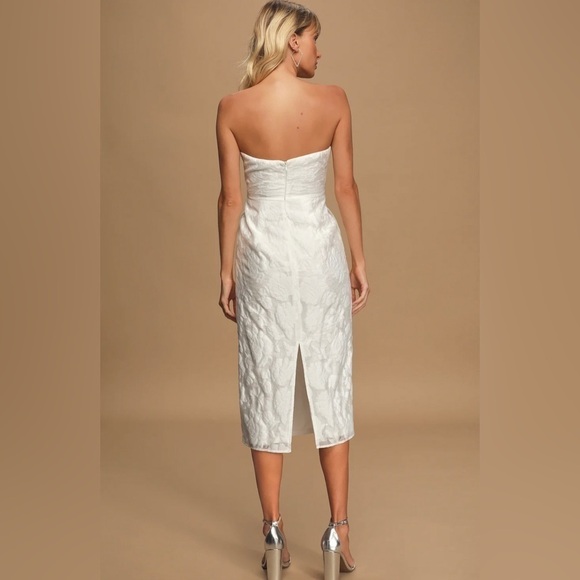LULU’S From this Day White Floral Jacquard Strapless Midi Dress NWT SOLDOUT - Picture 6 of 7
